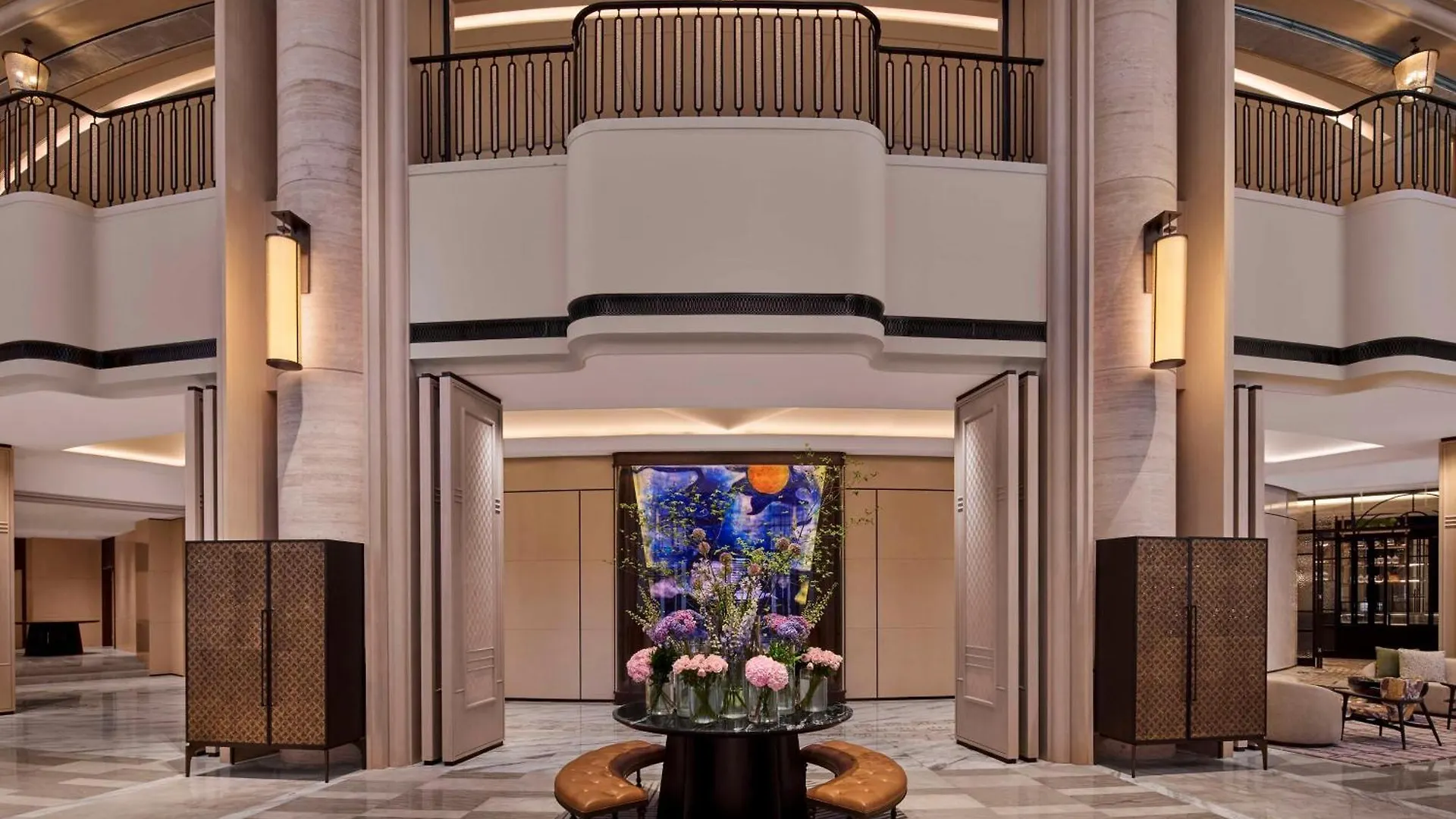 Hotel Hilton Shanghai City Center -Steps From Iconic Landmarks Wukang Mansion And Jing'An Temple