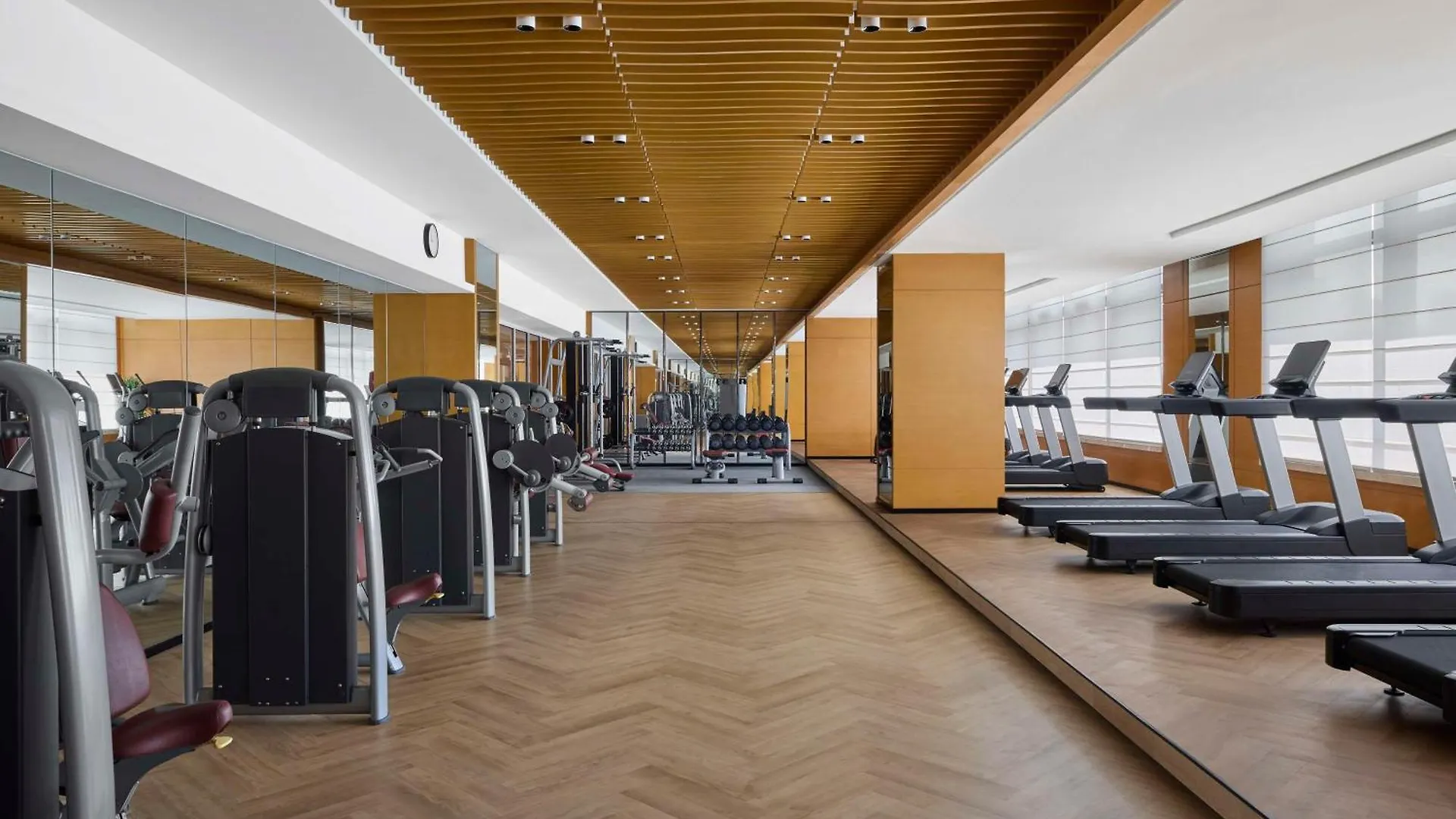 Hilton Shanghai City Center -Steps From Iconic Landmarks Wukang Mansion And Jing'An Temple Hotel