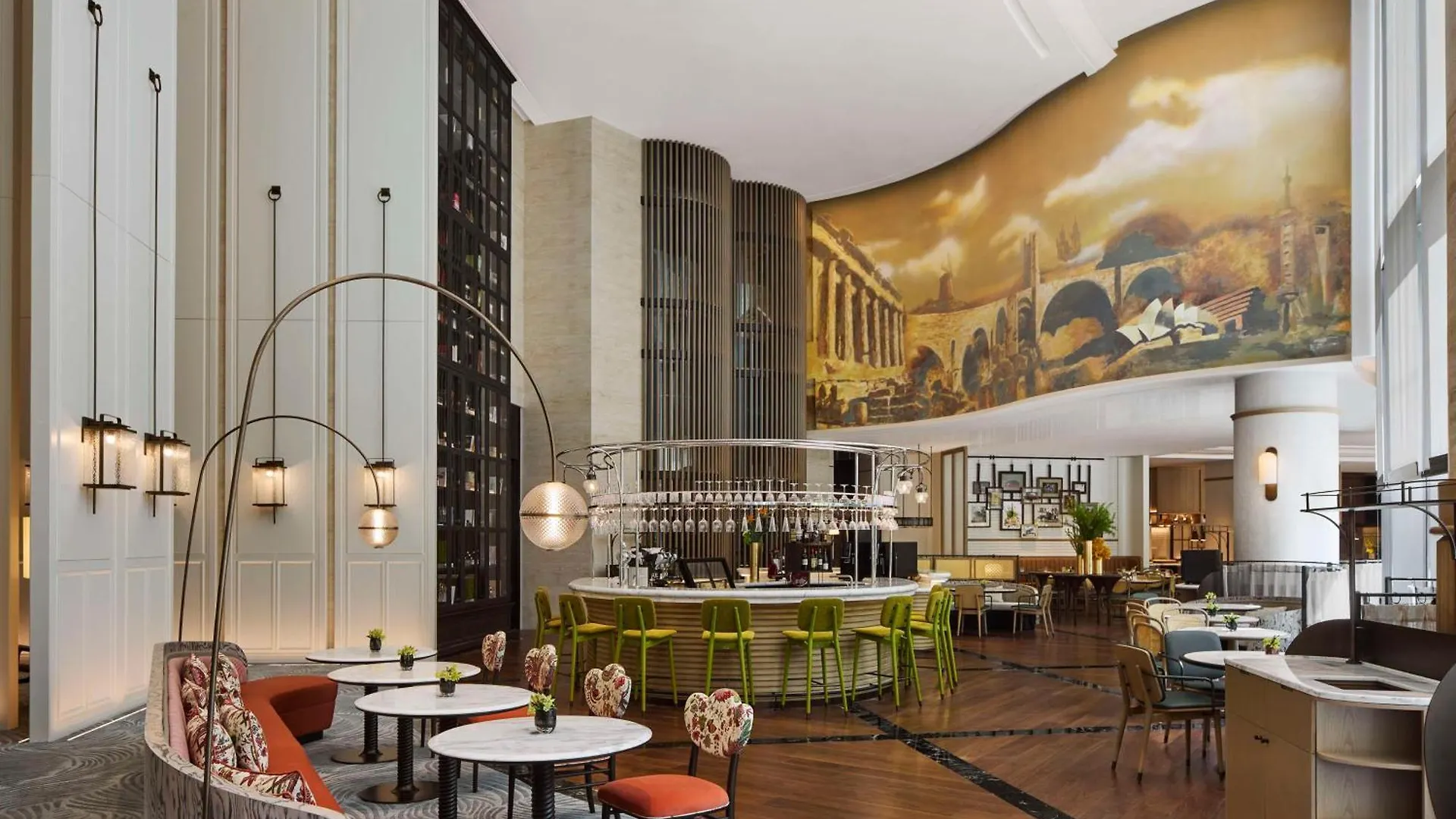 Hilton Shanghai City Center -Steps From Iconic Landmarks Wukang Mansion And Jing'An Temple 5*,  China