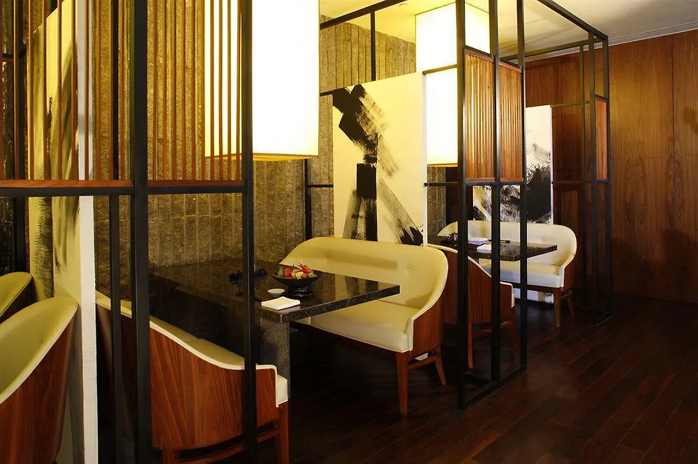 Hilton Shanghai City Center -Steps From Iconic Landmarks Wukang Mansion And Jing'An Temple Hotel